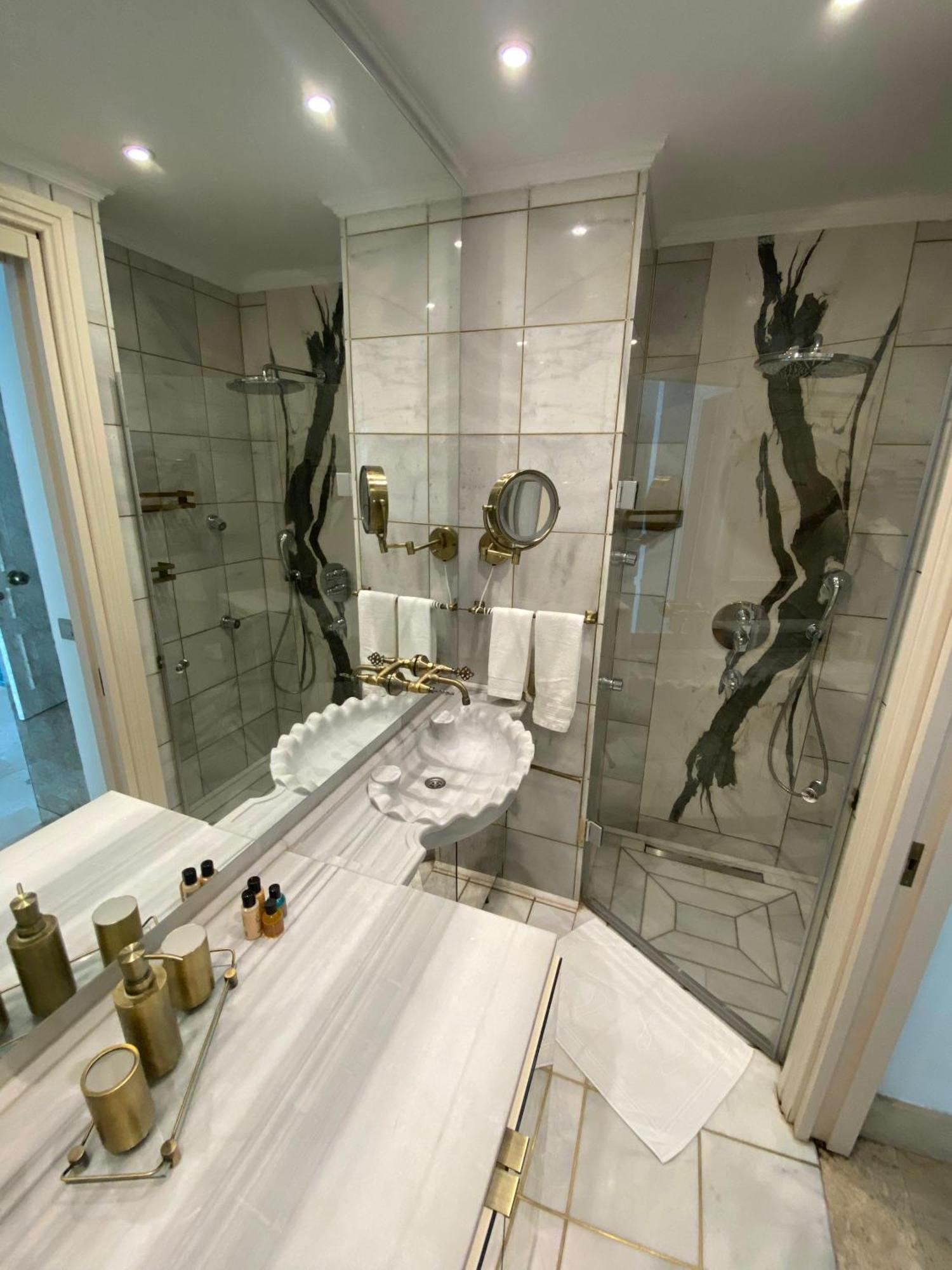 Ab Residences -cihangir Luxury Antique Apartament