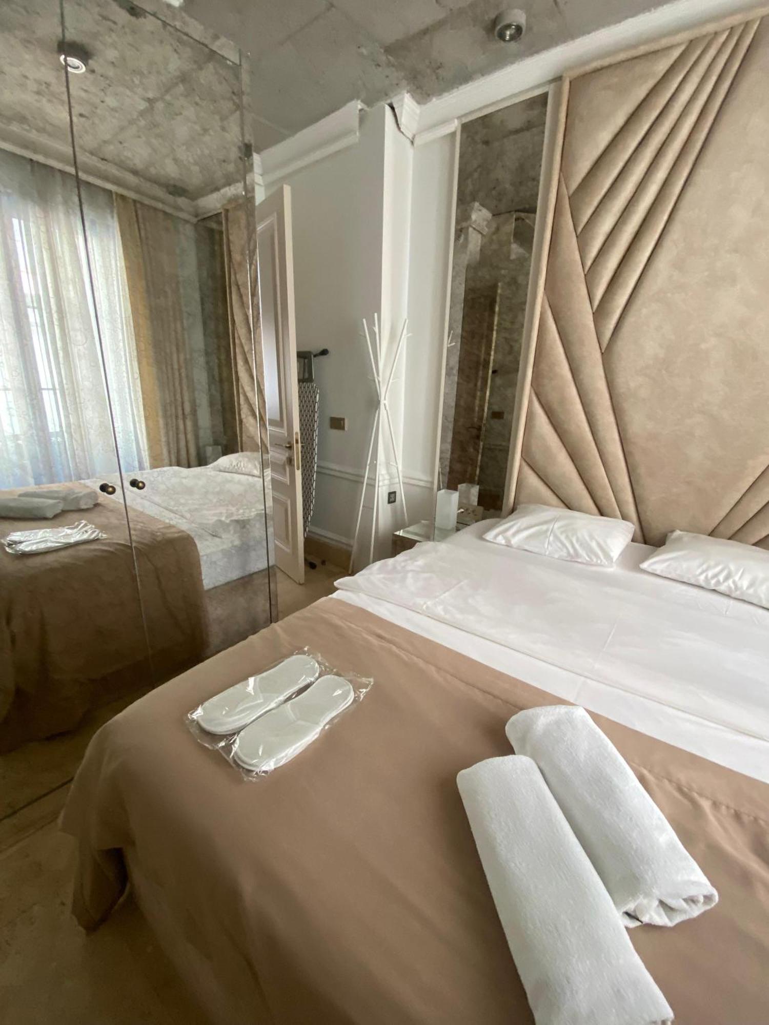 Ab Residences -cihangir Luxury Antique Apartament